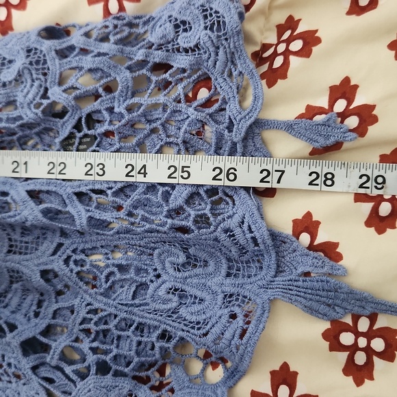 Blue Crocheted Lace Vest Tatted Ornate Design Boho Festival Size M - Picture 6 of 7